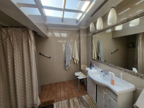 Casa En Venta De 4 Dorm. Los Romeros, Concón, Playa Amarilla