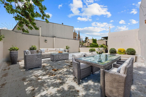 Hermosa Casa De 5 Amb En La Mejor Zona Residencial De Embajadas