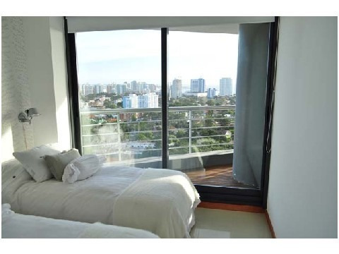 Apartamento En Alquiler Por Temporada De 3 Dormitorios En Roosevelt