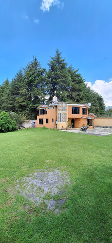 Casa Familiar Espaciosa En San Bartolo Amanalco