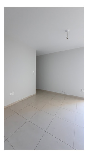 Imagen 2 de 30 de Vendo Departamento A Media Cuadra De Plaza Colón 2 Dor Centro