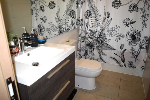 Lindo Dúplex Con Patio, Mar Jónico, Vitacura (84316)