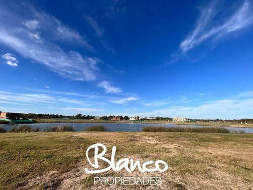 Imagen 7 de 15 de Oportunidad! Hermoso Lote A La Laguna Dentro Del Barrio Santa Ana - Villanueva