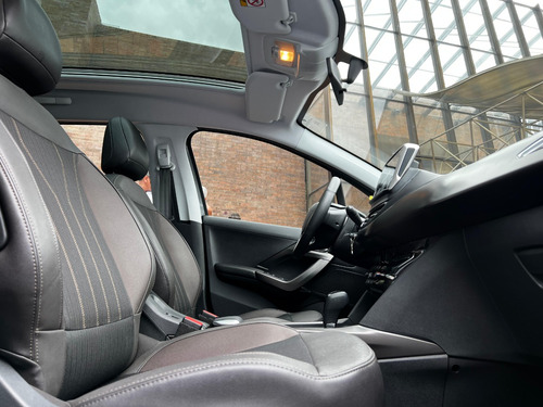 Peugeot 2008 1.6 Active