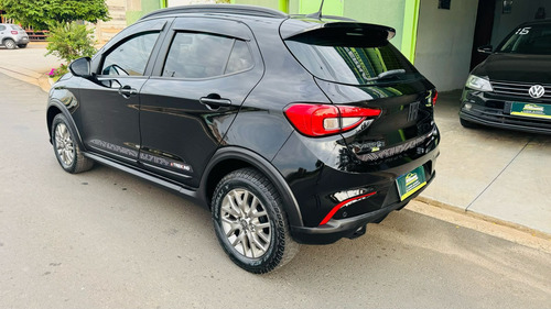 Fiat Argo 1.8 Trekking 16v Flex Aut. 5p