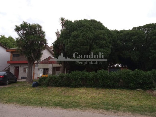 Lote Y Casa 4 Ambientes En Venta Barrio Alfar