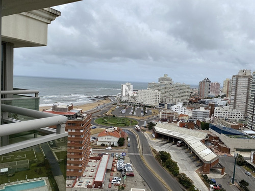 Excelente Duplex En Venta Con Posibilidad De Comprar Toda La Planta 4 Dormitorios, 2 Garajes,- Ref: 2438
