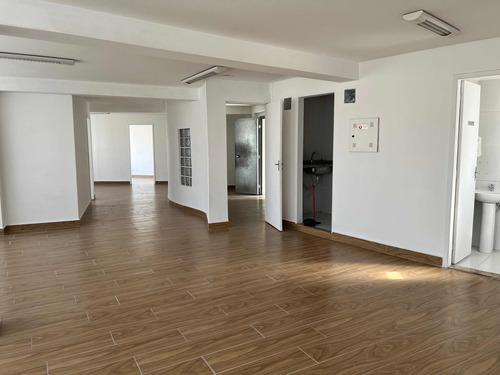 Sala Comercial Com Vista Magnifica Do Centro Histórico De Sp, Todo Reformado, Conjunto 1 Por Andar, Bem Ventilado E Com Portaria