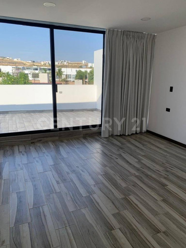 Casa En Esquina 3 Recámaras Parque Mediterráneo,lomas De Angelópolis Iii,puebla