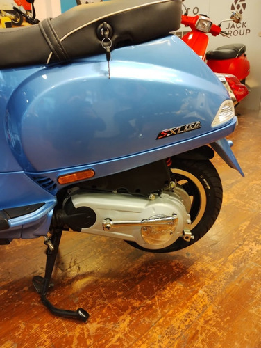 Imagen 11 de 17 de Vespa Sxl 150