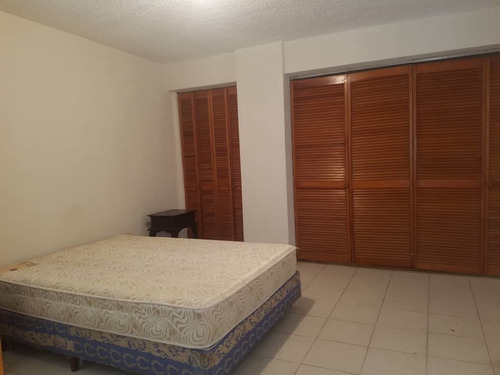 Imagen 11 de 12 de Apartamento Economico Amoblado En Venta Maracaibo