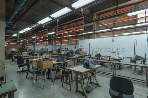 Jel Edificio Industrial En Venta En San Martin 24-4774 Fg