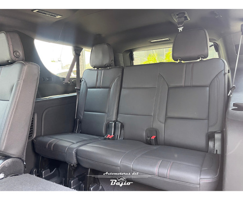 Chevrolet Suburban 5.3 Rst 4X4 At