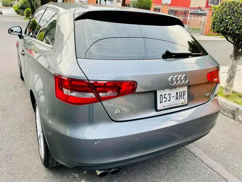 Audi A3 1.8 Attraction Mt