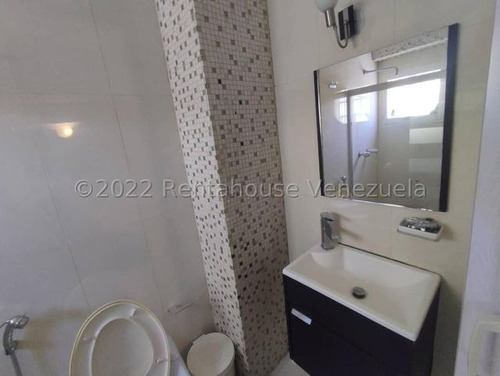 Imagen 14 de 19 de Vendo Apartamento En Urbanizacion Los Roques (intercomunal Turmero) Codigo 23-1127 Carlos M. 04243535083