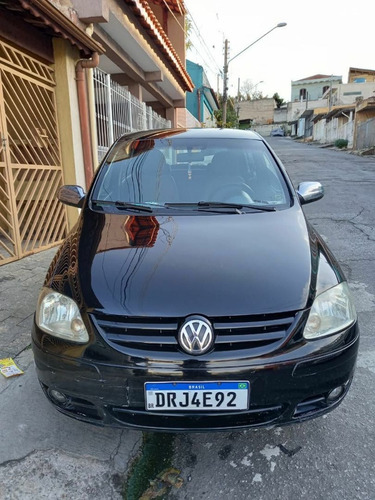 Imagem 1 de 6 de Volkswagen Fox 2006 1.6 Plus Total Flex 5p
