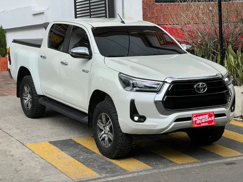 Toyota Hilux SRV 2.4 AUTOMATICA 4X4 Diesel