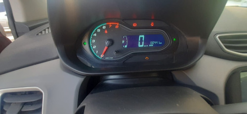 Imagen 13 de 18 de Chevrolet Onix Lt 1.4 Nafta Caja Manual Cc