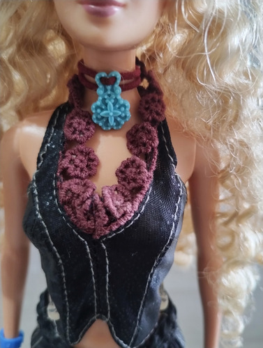 Muñeca Shakira Mattel Barbie 2002 Con Ropa Y Dije Originales (Usado)