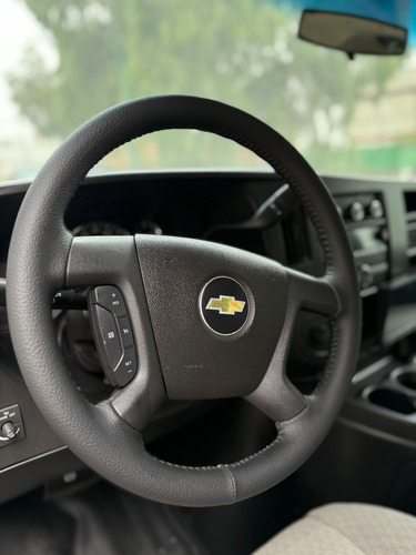 Chevrolet Express 6.0ls C 15 Pas At