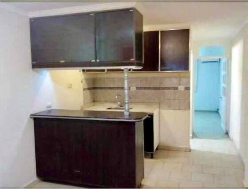 Imagen 2 de 6 de Permuta - Departamento De 2 Ambientes En Venta - Moron