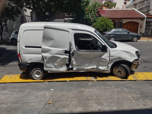 Imagen 7 de 9 de Peugeot Partner 1.6 Hdi Confor Furgon