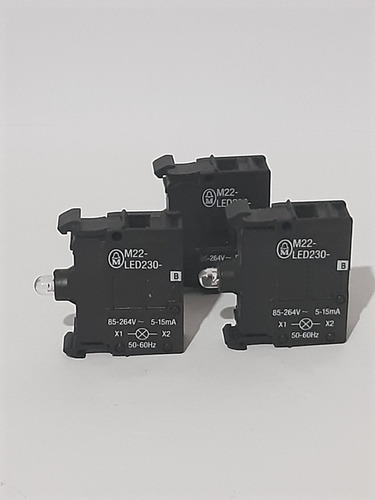 M22-led230-b Led Azul 120v -230v Frontal 3pzas Moeller (Usado)