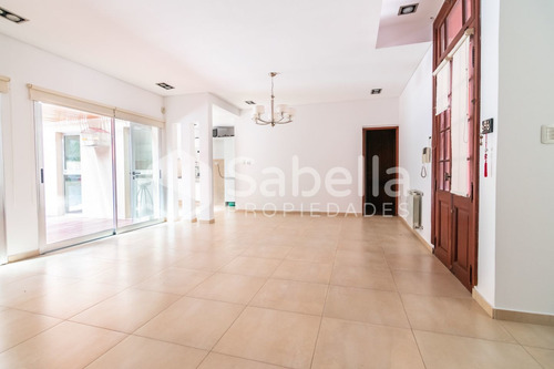 Imagen 4 de 30 de Venta De Casa 3 Dormitorios, Reciclada A Nuevo, La Plata