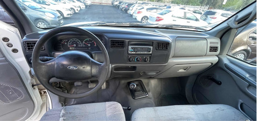 Imagen 14 de 17 de Ford F-4000
