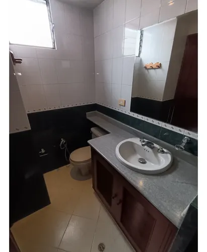 Vendo Apartamento En Edificio Portal De Vizcaya