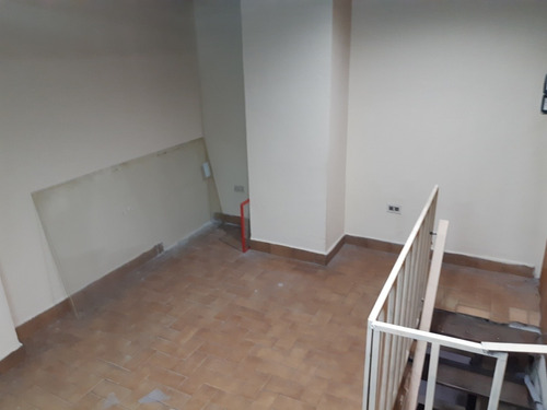 Ramos Mejía: Local 20 M2, Zona Ctro., En Galeria