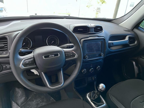 Imagen 14 de 24 de Jeep Renegade 2023