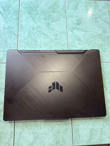 Asus Tuf Gaming A15 / 15.6' / Ryzen 5 Usado Negro (Usado)