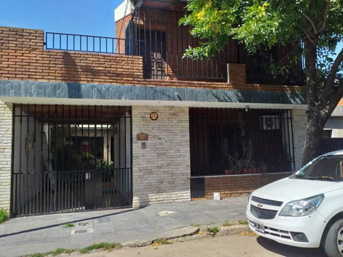 Casa | 2 Dormitorios | 2 Plantas | Cochera | Rosario | Fisherton