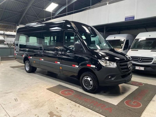 Sprinter 517 Furgão Vitrê Big 15,5m³ Hi-tech 2025