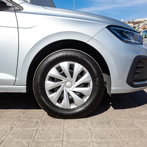 Volkswagen Virtus TRENDLINE L4 1.6L 110HP AUT