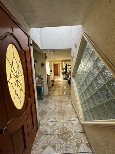 Se Vende Casa Tipo Edificio Con 3 Departamentos Col. La Joya Gustavo A. Madero