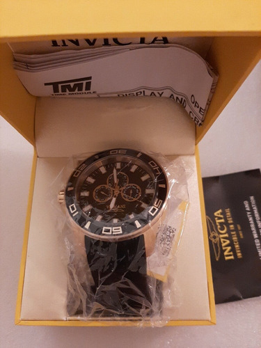Reloj Deportivo Invicta 50mm Caja Dorada Negro Dorado Negro