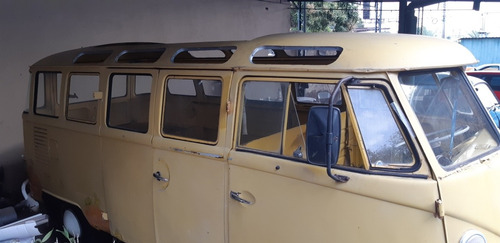 Imagem 12 de 13 de Volkswagen Kombi Corujinha
