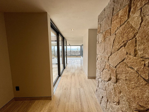 Residencia Con Acabados Premium- La Espiga