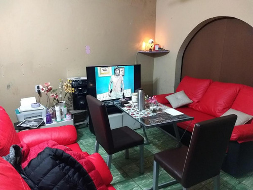 Imagen 2 de 10 de Casa - Gregorio De Laferrere