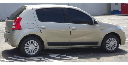 Renault Sandero 1.6 PRIVILÉGE 16V FLEX 4P AUTOMÁTICO