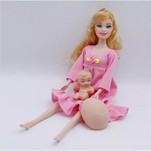 Barbie 🤰, BARBIE GRÁVIDA 🤰 Está grávida e tem um bebê na barriga, que  também pode ser tirado da barriga. Vem com cadeira e acessórios 🏍️Fazemos  entrega a partir, By Bia Presentes