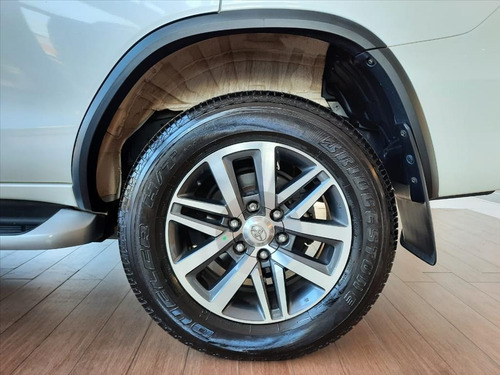 Imagem 14 de 14 de Hilux Sw4 2.8 Srx 4x4 7 Lugares 16v Turbo Intercooler Diese