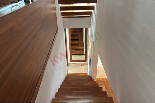 Venta Casa En Condominio Horizontal En San José Insurgentes Con Acabados De Lujo