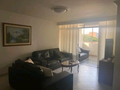 Apartamento En Venta Belén Rosales 