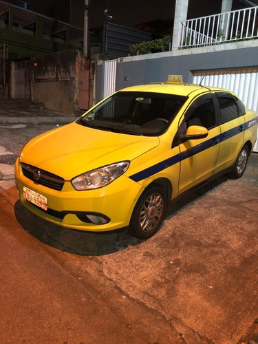 Imagem 2 de 5 de Fiat