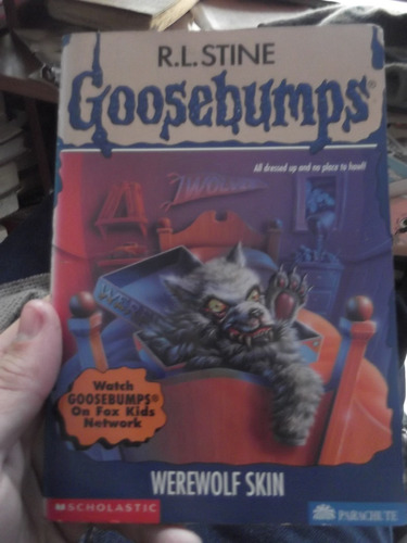 Goosebumps R. L. Stine Werewolf Skin En Ingles