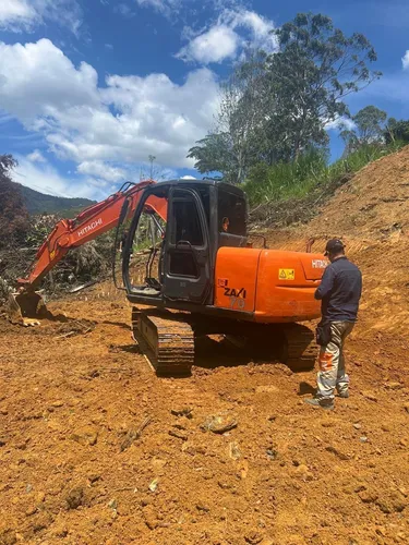 Retroexcavadora Hitachi Zx 70 2007