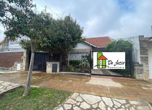 Casa En Venta En Guemes